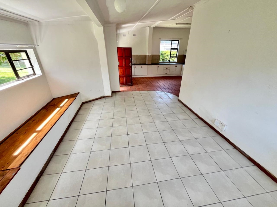 To Let 2 Bedroom Property for Rent in Cambridge Eastern Cape